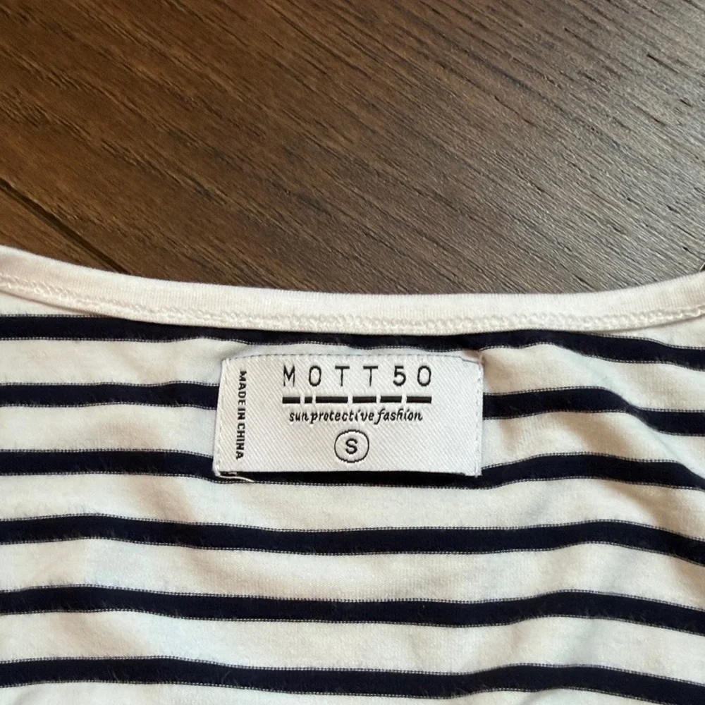 Mott 50 Faith Scoop-Neck Bodycon UPF 50 Dress NWT Small C7-022